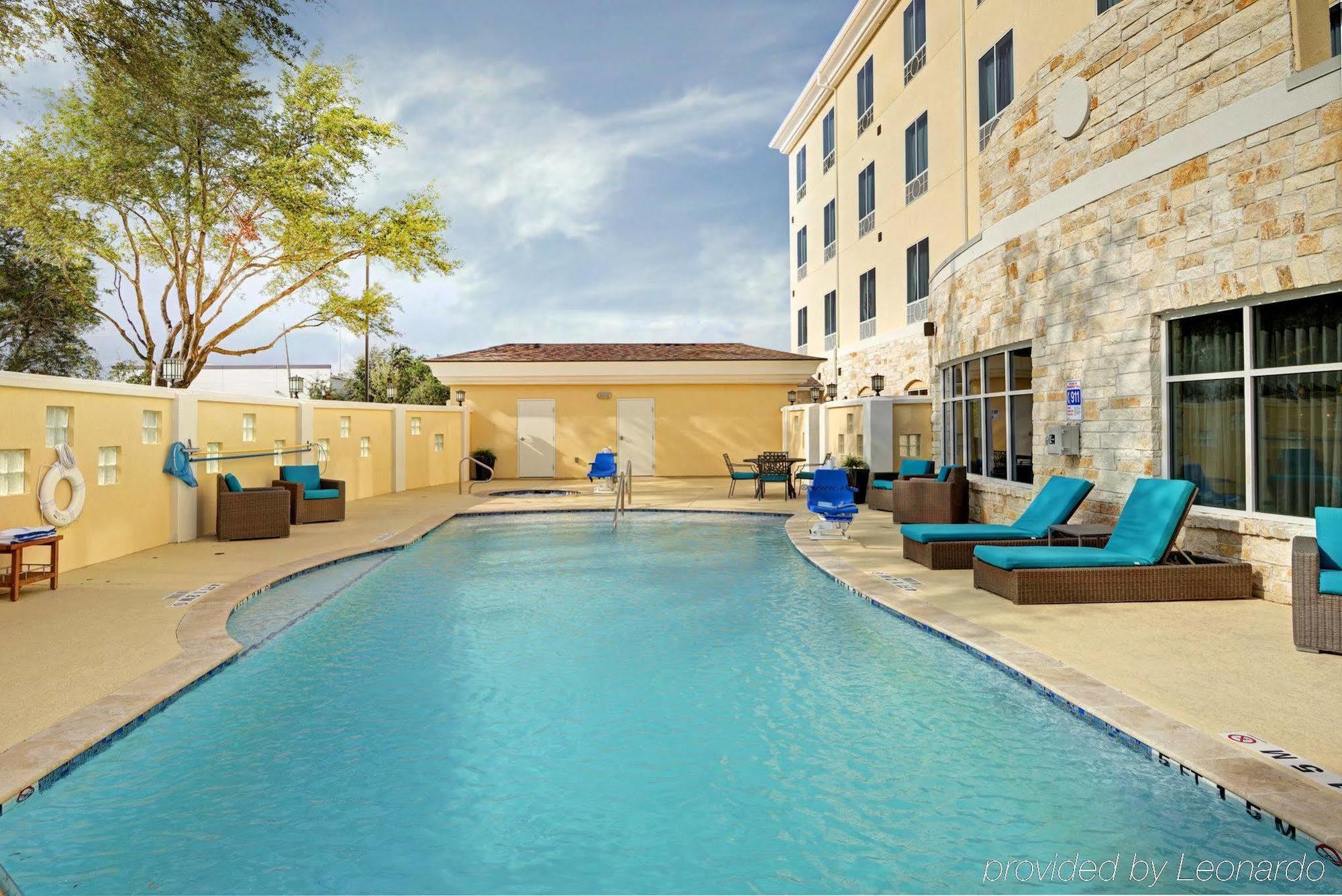 Holiday Inn Express & Suites Houston Northwest-Brookhollow By Ihg Exterior foto